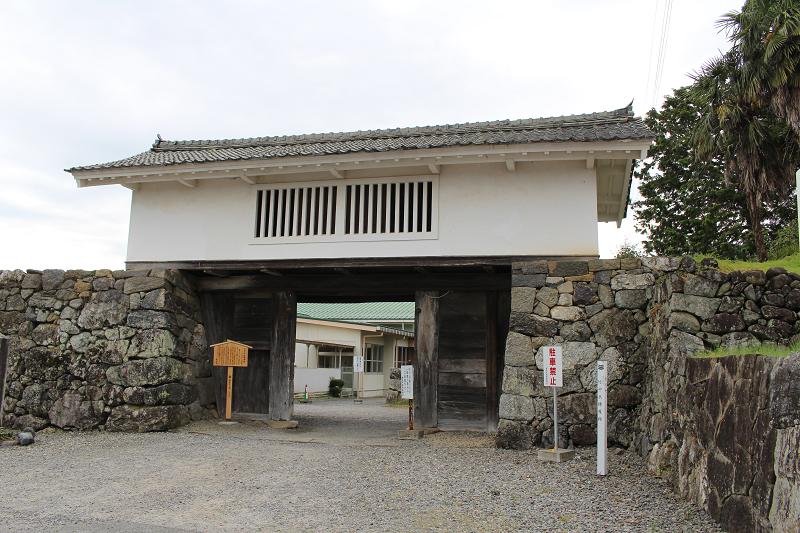 竹中氏陣屋跡櫓門