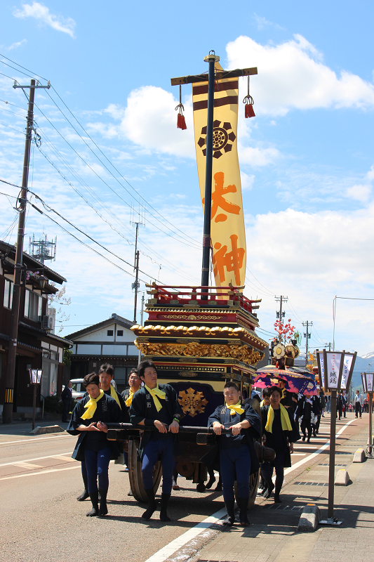 城端曳山祭