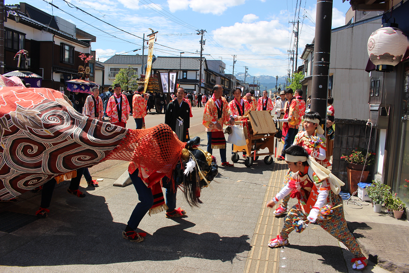 城端曳山祭