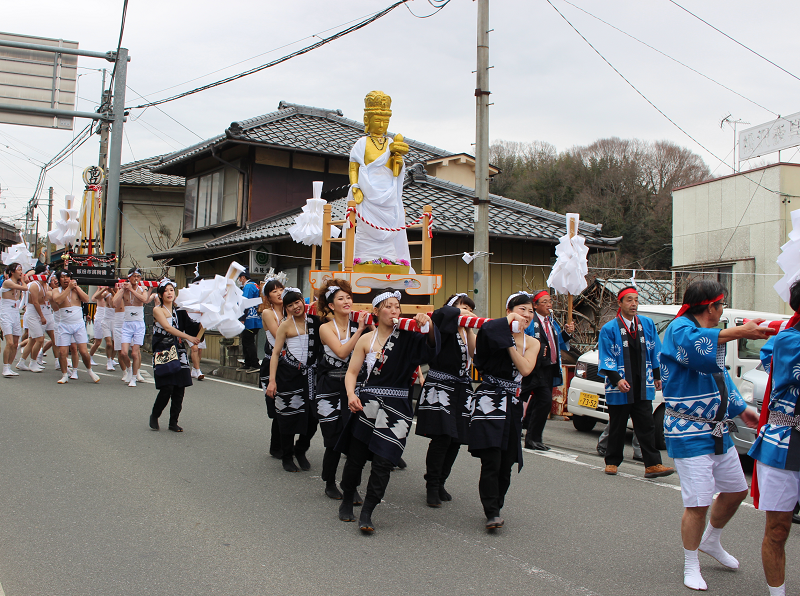 時又初午はだか祭