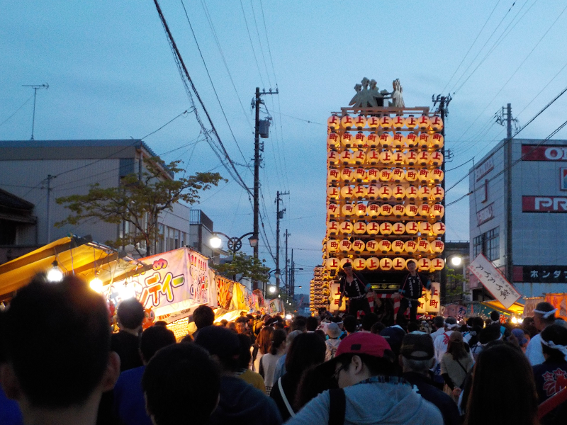 伏木曳山車祭