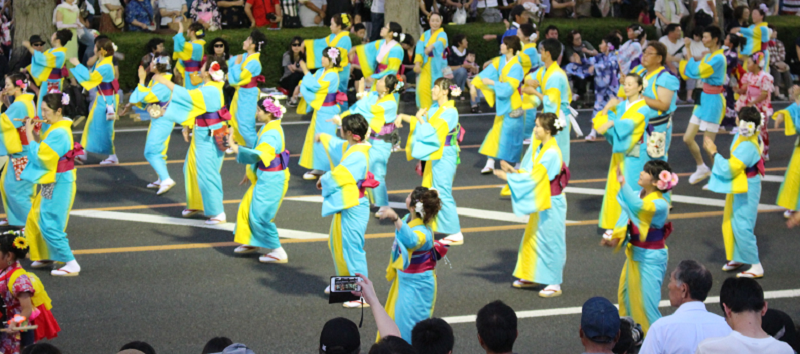 盛岡さんさ踊り