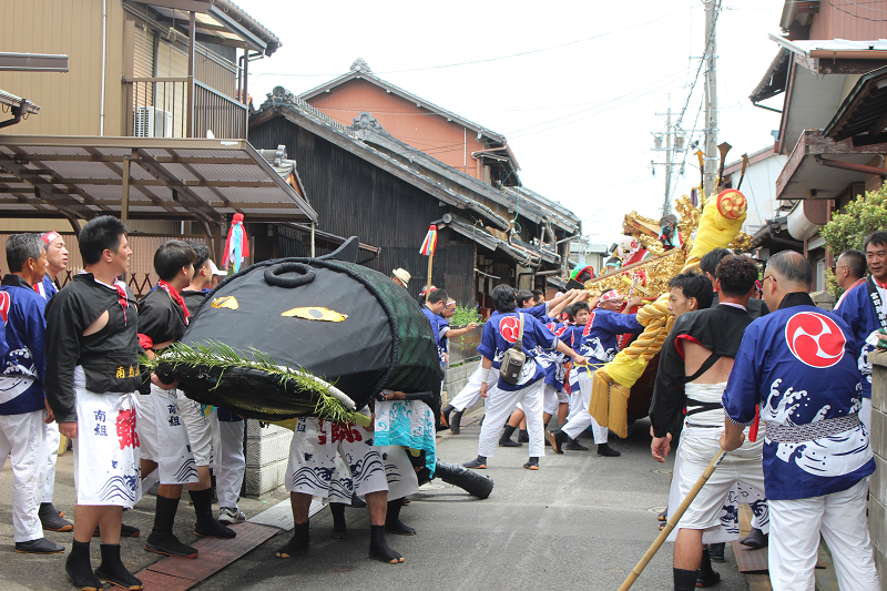 富田の鯨船行事