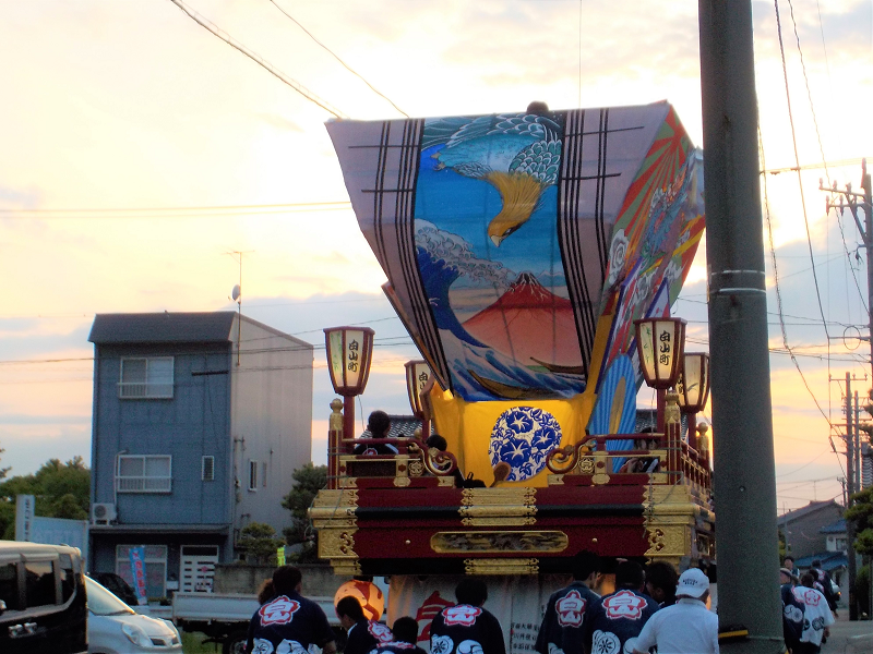 岩瀬曳山車祭